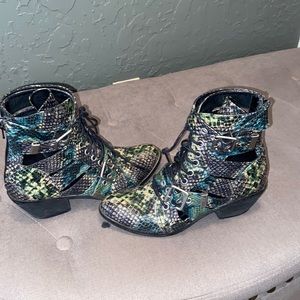 Jeffrey Campbell Freepeople size 7